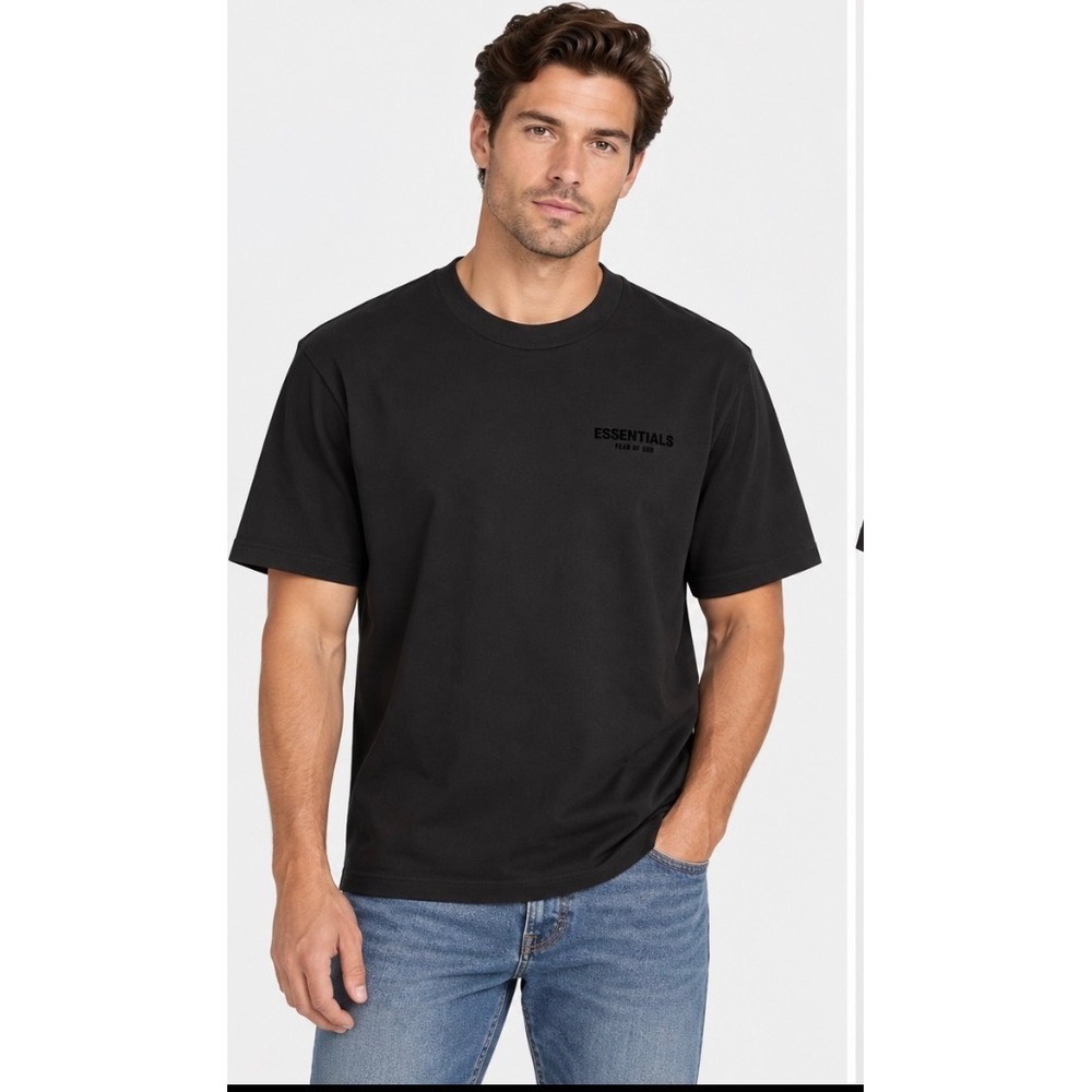 Fear Of God Essentials T-Shirt Mens Medium Black Logo Crew Neck 100% Cotton